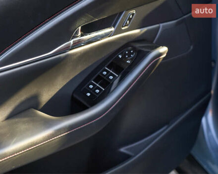 Серый Мазда CX-30, объемом двигателя 2.5 л и пробегом 59 тыс. км за 19999 $, фото 19 на Automoto.ua