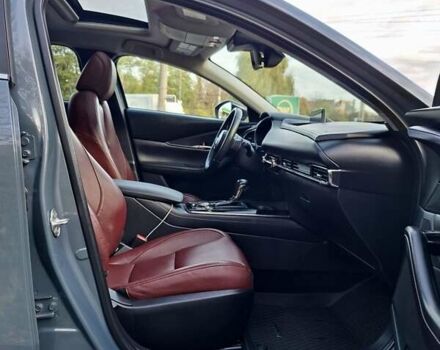 Сірий Мазда CX-30, об'ємом двигуна 2.49 л та пробігом 39 тис. км за 22900 $, фото 9 на Automoto.ua