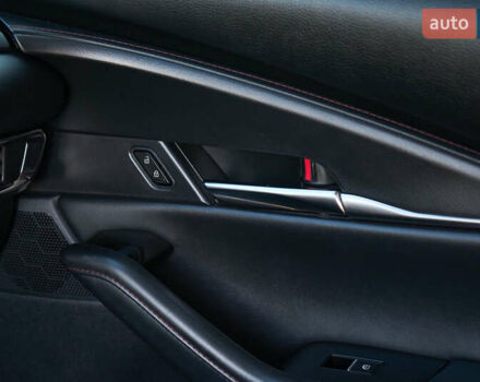 Серый Мазда CX-30, объемом двигателя 2.5 л и пробегом 59 тыс. км за 19999 $, фото 29 на Automoto.ua