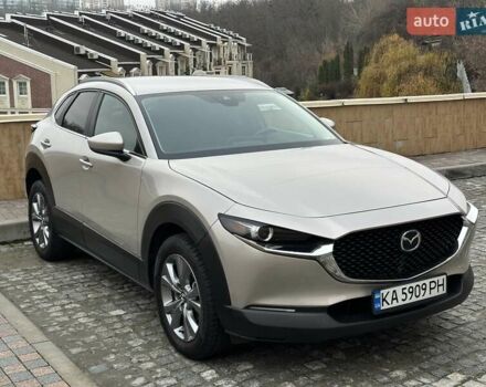 Серый Мазда CX-30, объемом двигателя 2.49 л и пробегом 103 тыс. км за 23000 $, фото 2 на Automoto.ua