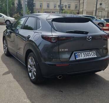 Серый Мазда CX-30, объемом двигателя 2 л и пробегом 32 тыс. км за 27200 $, фото 2 на Automoto.ua