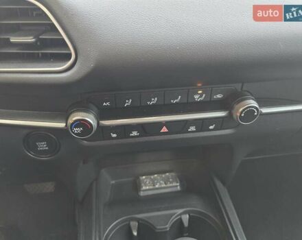 Серый Мазда CX-30, объемом двигателя 2 л и пробегом 5 тыс. км за 19900 $, фото 36 на Automoto.ua