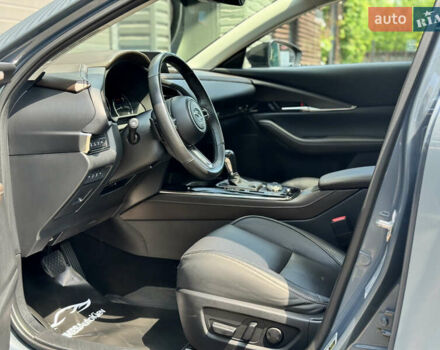 Серый Мазда CX-30, объемом двигателя 0 л и пробегом 36 тыс. км за 24900 $, фото 18 на Automoto.ua