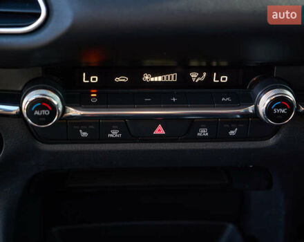 Серый Мазда CX-30, объемом двигателя 2.5 л и пробегом 59 тыс. км за 19999 $, фото 30 на Automoto.ua