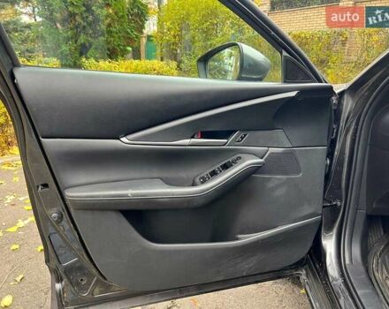 Серый Мазда CX-30, объемом двигателя 2.5 л и пробегом 29 тыс. км за 20990 $, фото 8 на Automoto.ua