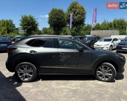Серый Мазда CX-30, объемом двигателя 2.49 л и пробегом 6 тыс. км за 25000 $, фото 4 на Automoto.ua