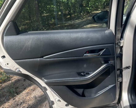 Серый Мазда CX-30, объемом двигателя 2.5 л и пробегом 17 тыс. км за 22500 $, фото 8 на Automoto.ua