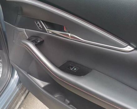 Серый Мазда CX-30, объемом двигателя 2.49 л и пробегом 20 тыс. км за 24500 $, фото 8 на Automoto.ua