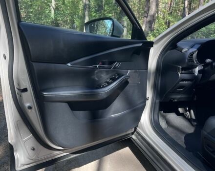 Серый Мазда CX-30, объемом двигателя 2.5 л и пробегом 17 тыс. км за 22500 $, фото 15 на Automoto.ua