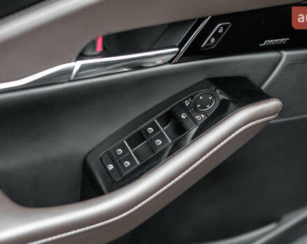 Серый Мазда CX-30, объемом двигателя 2 л и пробегом 21 тыс. км за 30035 $, фото 13 на Automoto.ua