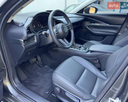 Серый Мазда CX-30, объемом двигателя 2.49 л и пробегом 20 тыс. км за 21950 $, фото 11 на Automoto.ua