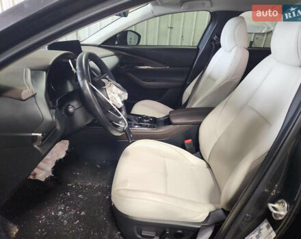 Серый Мазда CX-30, объемом двигателя 0 л и пробегом 45 тыс. км за 13900 $, фото 10 на Automoto.ua
