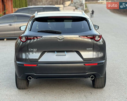 Серый Мазда CX-30, объемом двигателя 2.5 л и пробегом 2 тыс. км за 25550 $, фото 5 на Automoto.ua