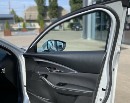 Серый Мазда CX-30, объемом двигателя 2 л и пробегом 7 тыс. км за 28999 $, фото 16 на Automoto.ua