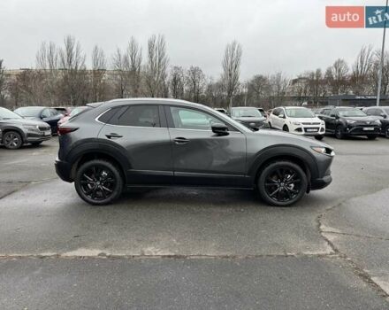 Сірий Мазда CX-30, об'ємом двигуна 2.49 л та пробігом 2 тис. км за 23500 $, фото 3 на Automoto.ua