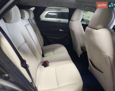 Серый Мазда CX-30, объемом двигателя 0 л и пробегом 45 тыс. км за 13900 $, фото 5 на Automoto.ua