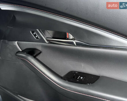 Серый Мазда CX-30, объемом двигателя 2.5 л и пробегом 1 тыс. км за 25700 $, фото 40 на Automoto.ua