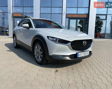 Серый Мазда CX-30, объемом двигателя 2 л и пробегом 7 тыс. км за 28999 $, фото 1 на Automoto.ua