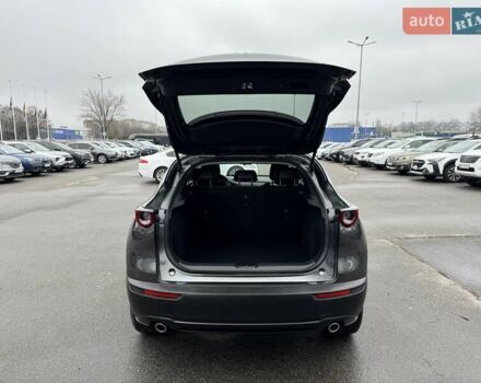 Сірий Мазда CX-30, об'ємом двигуна 2.49 л та пробігом 2 тис. км за 23500 $, фото 8 на Automoto.ua