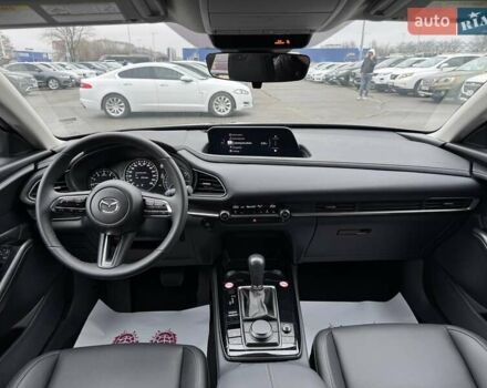Сірий Мазда CX-30, об'ємом двигуна 2.49 л та пробігом 2 тис. км за 23500 $, фото 16 на Automoto.ua