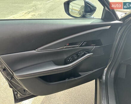Серый Мазда CX-30, объемом двигателя 2 л и пробегом 7 тыс. км за 35500 $, фото 26 на Automoto.ua