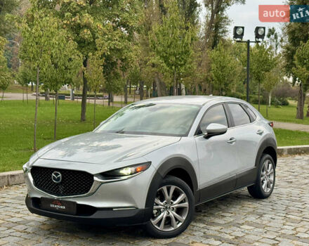 Серый Мазда CX-30, объемом двигателя 2.49 л и пробегом 53 тыс. км за 16999 $, фото 1 на Automoto.ua