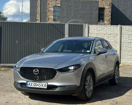 Серый Мазда CX-30, объемом двигателя 2.49 л и пробегом 69 тыс. км за 19499 $, фото 1 на Automoto.ua