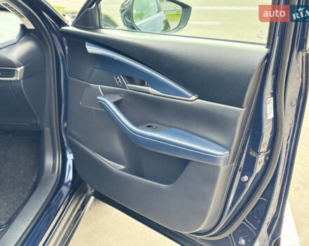 Синий Мазда CX-30, объемом двигателя 2.49 л и пробегом 71 тыс. км за 18400 $, фото 25 на Automoto.ua