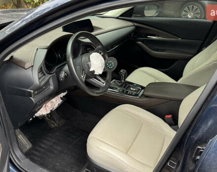 Синій Мазда CX-30, об'ємом двигуна 2.5 л та пробігом 93 тис. км за 13200 $, фото 16 на Automoto.ua