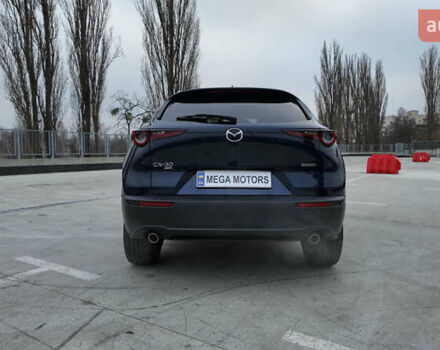 Синий Мазда CX-30, объемом двигателя 2.49 л и пробегом 57 тыс. км за 22990 $, фото 4 на Automoto.ua