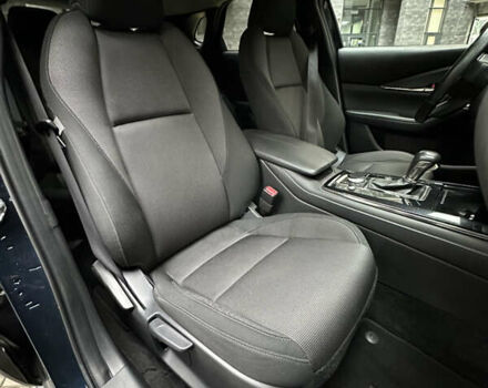 Синий Мазда CX-30, объемом двигателя 2 л и пробегом 63 тыс. км за 18950 $, фото 12 на Automoto.ua