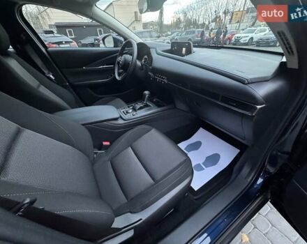 Синий Мазда CX-30, объемом двигателя 2.5 л и пробегом 8 тыс. км за 20999 $, фото 21 на Automoto.ua