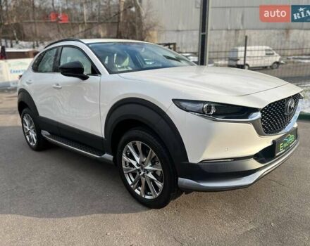 Білий Мазда CX-30 EV, об'ємом двигуна 0 л та пробігом 1 тис. км за 22500 $, фото 2 на Automoto.ua