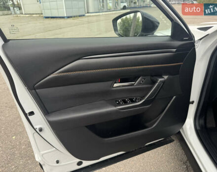 Білий Мазда CX-50, об'ємом двигуна 2.49 л та пробігом 11 тис. км за 26900 $, фото 12 на Automoto.ua