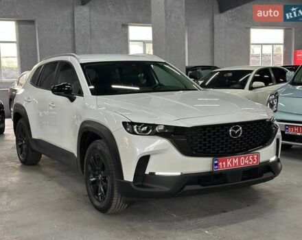 Белый Мазда CX-50, объемом двигателя 2.5 л и пробегом 49 тыс. км за 25999 $, фото 9 на Automoto.ua