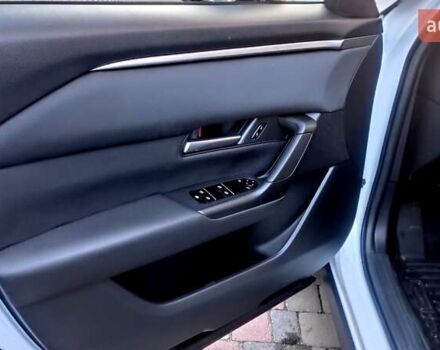 Белый Мазда CX-50, объемом двигателя 2.49 л и пробегом 27 тыс. км за 27800 $, фото 32 на Automoto.ua