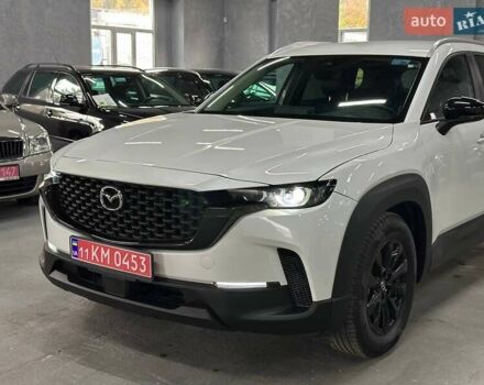 Белый Мазда CX-50, объемом двигателя 2.5 л и пробегом 49 тыс. км за 25999 $, фото 2 на Automoto.ua