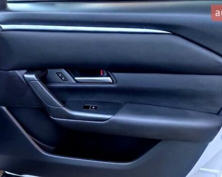 Белый Мазда CX-50, объемом двигателя 2.49 л и пробегом 27 тыс. км за 27800 $, фото 25 на Automoto.ua