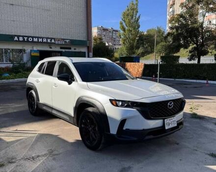 Белый Мазда CX-50, объемом двигателя 2.49 л и пробегом 5 тыс. км за 25400 $, фото 1 на Automoto.ua