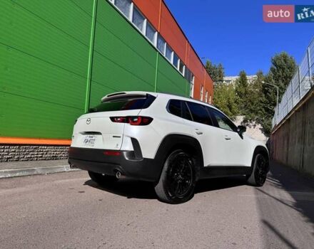 Белый Мазда CX-50, объемом двигателя 2.49 л и пробегом 5 тыс. км за 25400 $, фото 10 на Automoto.ua