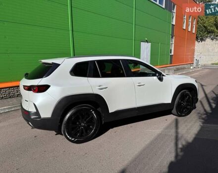 Белый Мазда CX-50, объемом двигателя 2.49 л и пробегом 5 тыс. км за 25400 $, фото 5 на Automoto.ua