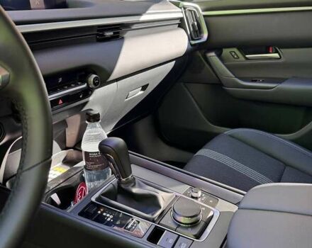 Белый Мазда CX-50, объемом двигателя 2.49 л и пробегом 5 тыс. км за 25400 $, фото 25 на Automoto.ua