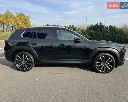 Черный Мазда CX-50, объемом двигателя 2.49 л и пробегом 28 тыс. км за 28500 $, фото 3 на Automoto.ua