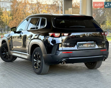 Мазда CX-50 2023 у Миколаєві на Automoto.ua Чорний Мазда CX-50, об'ємом двигуна 2.49 л та пробігом 26 тис. км за 25999 $, фото 5 на Automoto.ua