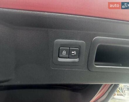 Красный Мазда CX-50, объемом двигателя 2.49 л и пробегом 87 тыс. км за 24000 $, фото 9 на Automoto.ua