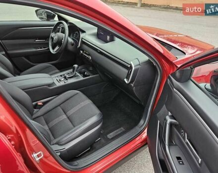 Червоний Мазда CX-50, об'ємом двигуна 2.49 л та пробігом 50 тис. км за 24999 $, фото 34 на Automoto.ua