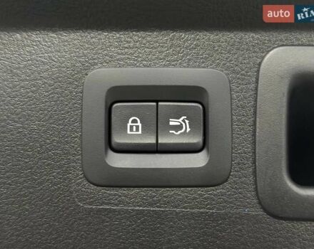 Червоний Мазда CX-50, об'ємом двигуна 2.49 л та пробігом 69 тис. км за 23999 $, фото 18 на Automoto.ua