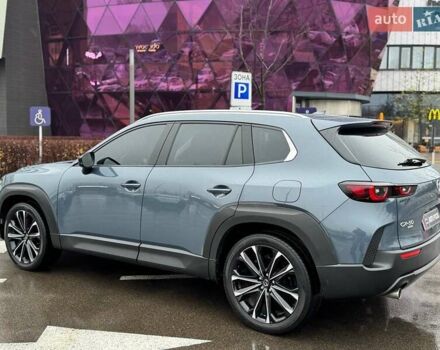 Серый Мазда CX-50, объемом двигателя 2.49 л и пробегом 61 тыс. км за 29490 $, фото 4 на Automoto.ua