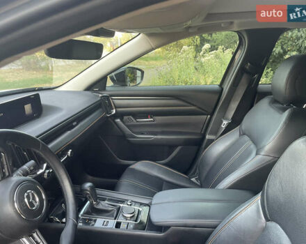 Серый Мазда CX-50, объемом двигателя 2.5 л и пробегом 57 тыс. км за 26500 $, фото 9 на Automoto.ua