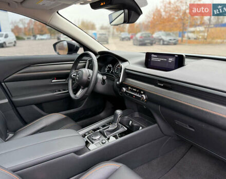 Серый Мазда CX-50, объемом двигателя 2.49 л и пробегом 22 тыс. км за 25300 $, фото 39 на Automoto.ua